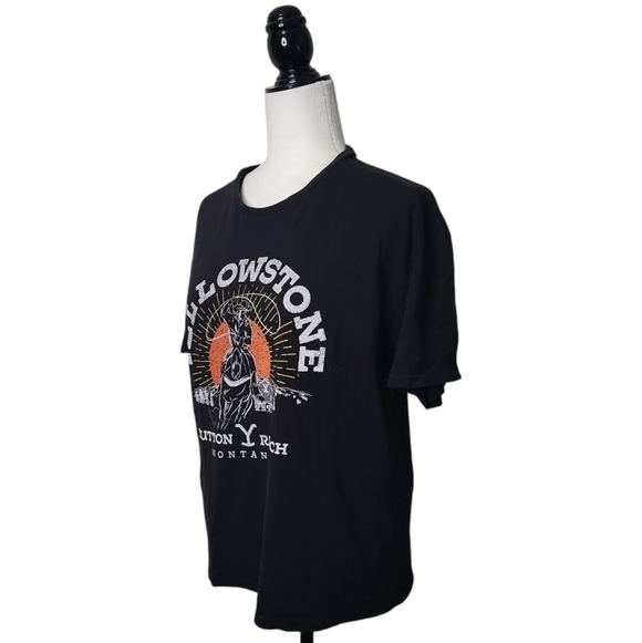 Yellowstone Dutton Ranch Women's T-Shirt Size L Black Roping Cowboy - Picture 2 of 8